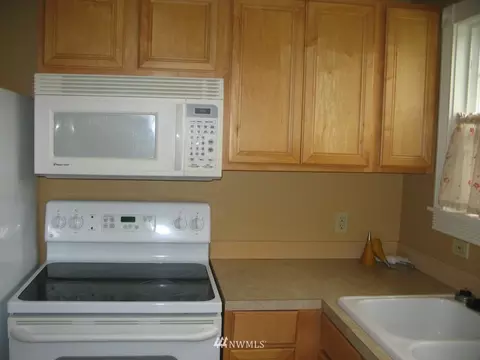 711 Alder Ave, Sumner, WA 98390 photo 3
