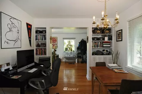 1815 Broadway Ave E, Seattle, WA 98102 photo 9