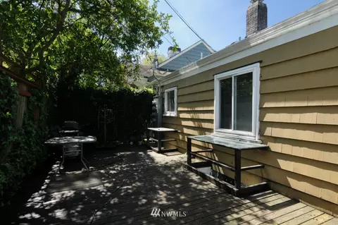 1815 Broadway Ave E, Seattle, WA 98102 photo 2