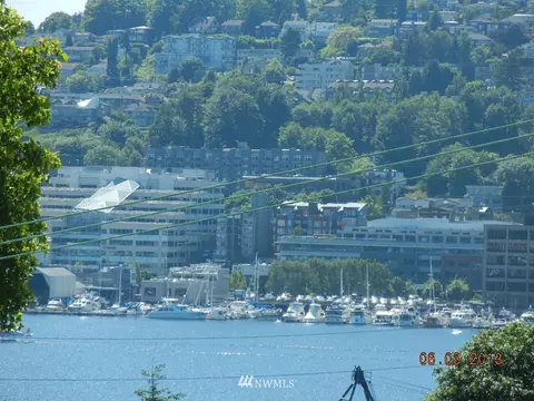 1921 Franklin Pl E, Seattle, WA 98102 photo 14