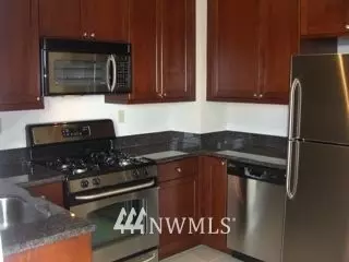 1921 Franklin Pl E, Seattle, WA 98102 photo 3
