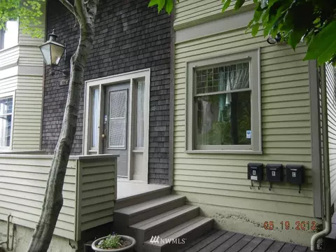 1921 Franklin Pl E, Seattle, WA 98102 photo 8