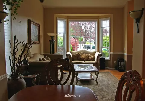 10426 27th Dr SE, Everett, WA 98208 photo 2