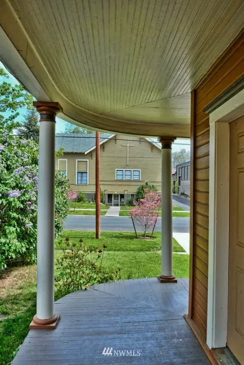 350 S 3rd Ave, Walla Walla, WA 99362 photo 1