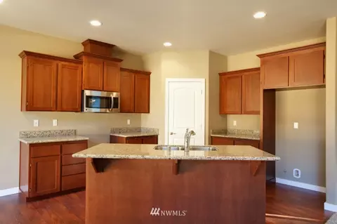 112 Ames St NE, Orting, WA 98360 photo 3