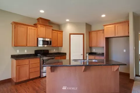 112 Ames St NE, Orting, WA 98360 photo 4