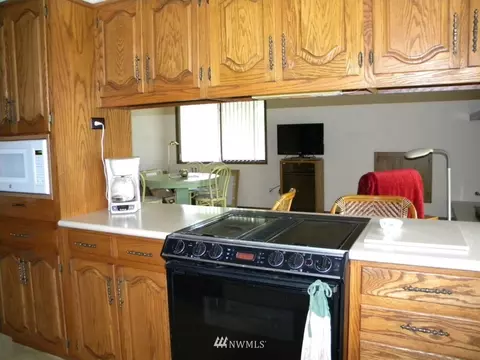 113 Williams Pl, Sequim, WA 98382 photo 2