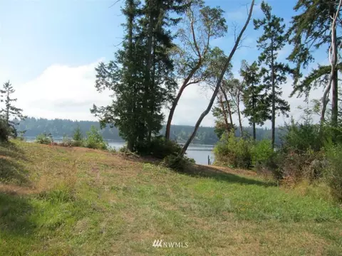 1121 E Wilson Way, Grapeview, WA 98546 photo 4