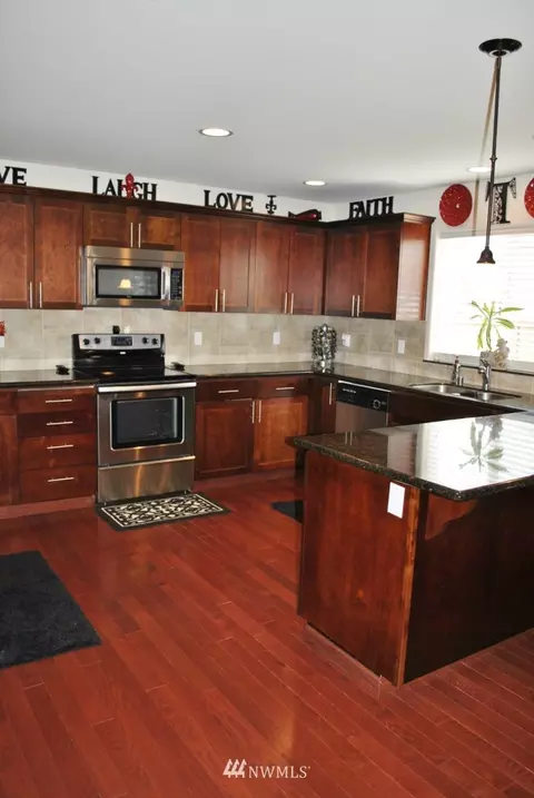 1505 Daffodil Ave NE, Orting, WA 98360 photo 6