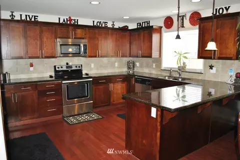 1505 Daffodil Ave NE, Orting, WA 98360 photo 5