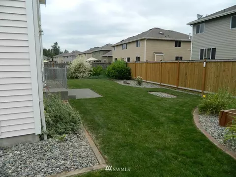 1502 Hansberry Ave NE, Orting, WA 98360 photo 3