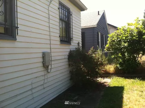 816 N 46th St, Seattle, WA 98103 photo 6