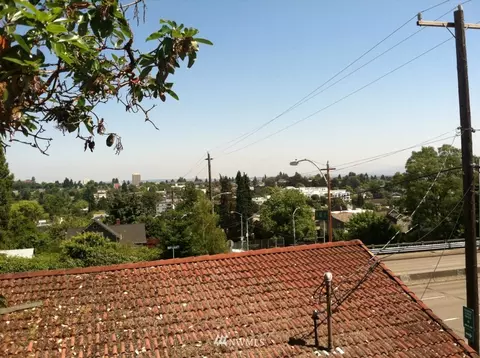 816 N 46th St, Seattle, WA 98103 photo 10