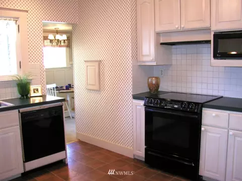1408 Rucker Ave, Everett, WA 98201 photo 11