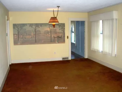 716 Laurel Dr, Everett, WA 98201 photo 2