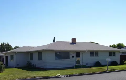 1056 E Hemlock, Othello, WA 99344 photo 1