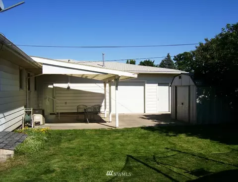 1056 E Hemlock, Othello, WA 99344 photo 6
