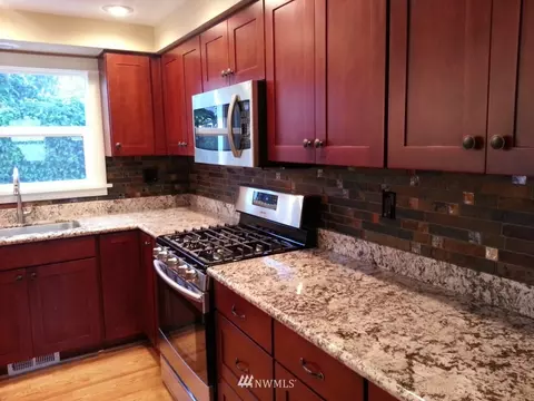 431 Wetmore Ave, Everett, WA 98201 photo 2