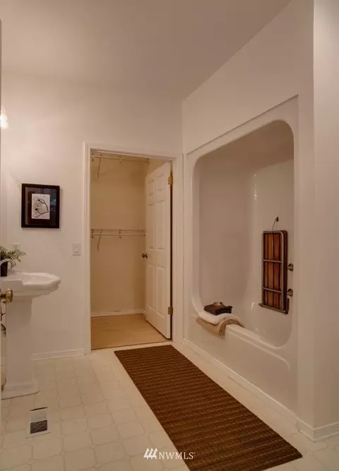 416 228th St SW #G101, Bothell, WA 98021 photo 14