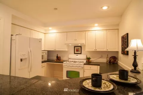 416 228th St SW #G101, Bothell, WA 98021 photo 8