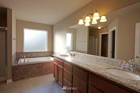 102 Ames St NE, Orting, WA 98360 photo 9