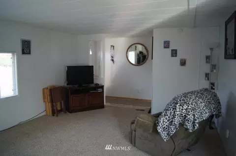 361 Mountain View Dr, Sequim, WA 98382 photo 2