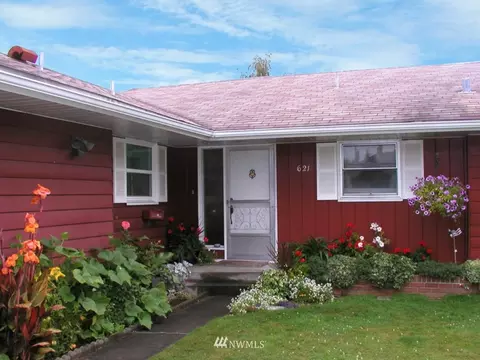 621 Colby Ave, Everett, WA 98201 photo 2