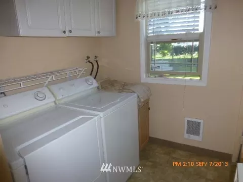 379 Beech St, Longview, WA 98632 photo 6
