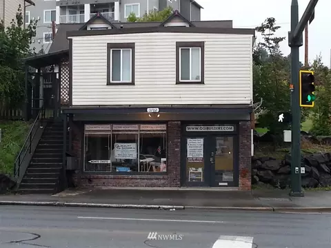 3702 Rucker Ave, Everett, WA 98201 photo 2