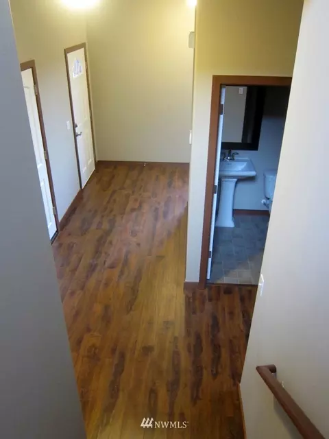 118 Ames St NE, Orting, WA 98360 photo 3