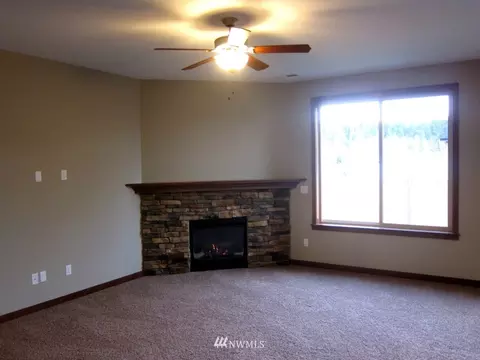 118 Ames St NE, Orting, WA 98360 photo 7