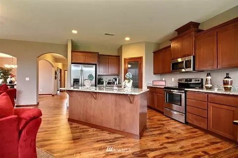 202 Ames St NE, Orting, WA 98360 photo 4