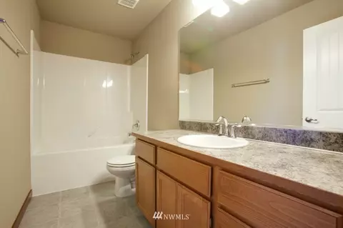 202 Ames St NE, Orting, WA 98360 photo 9