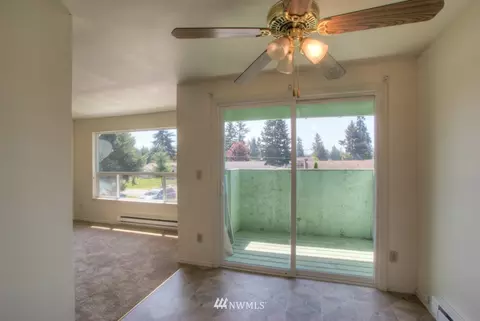 227 170th St E, Spanaway, WA 98387 photo 6