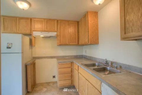 227 170th St E, Spanaway, WA 98387 photo 7