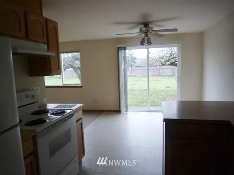 119 Eldredge Ave NW, Orting, WA 98360 photo 3