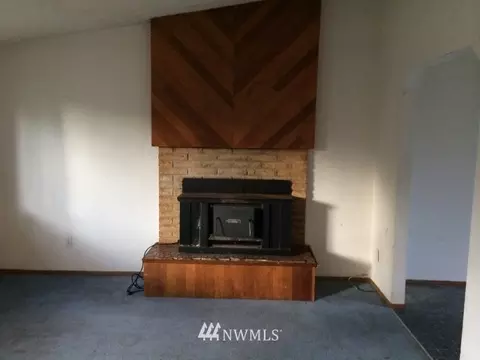 2201 Timber Trl, Bothell, WA 98012 photo 2