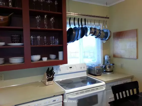 7627 Cascade Dr, Everett, WA 98203 photo 6