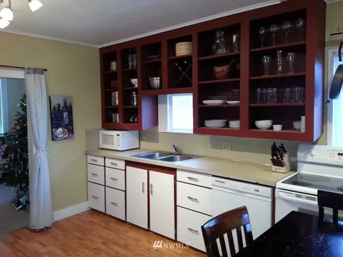 7627 Cascade Dr, Everett, WA 98203 photo 5