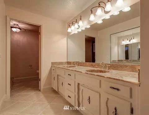 15822 21 Ave SE, Mill Creek, WA 98012 photo 12
