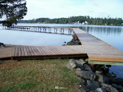 240 E Shore Dr, Grapeview, WA 98546 photo 3