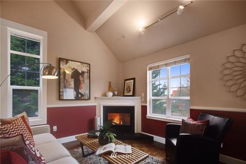 414 Malden Ave E #E, Seattle, WA 98112 photo 2