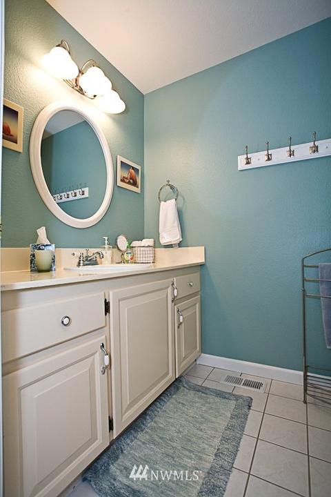 950 Viewmoor Pl, Edmonds, WA 98020 photo 12