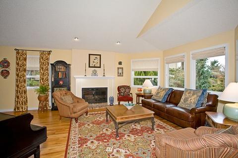 950 Viewmoor Pl, Edmonds, WA 98020 photo 2