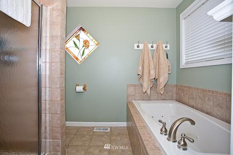950 Viewmoor Pl, Edmonds, WA 98020 photo 11