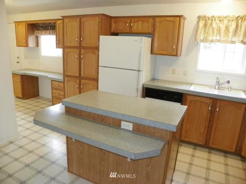 924 Olson, Longview, WA 98632 photo 5