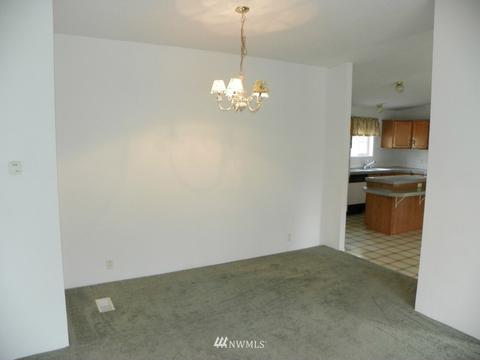 924 Olson, Longview, WA 98632 photo 9