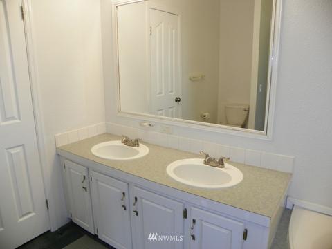 924 Olson, Longview, WA 98632 photo 13