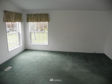 924 Olson, Longview, WA 98632 photo 11