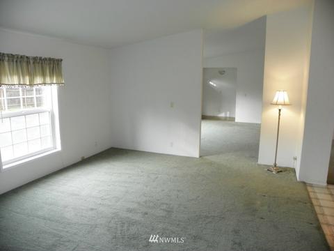 924 Olson, Longview, WA 98632 photo 10